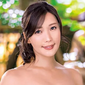 花撫あや(かなであや)