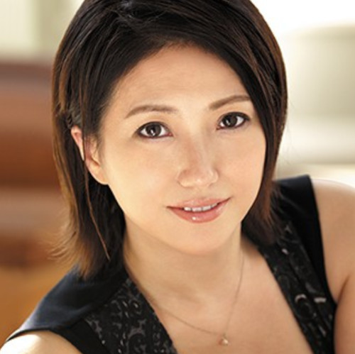 甘乃つばき(吉瀬菜々子)