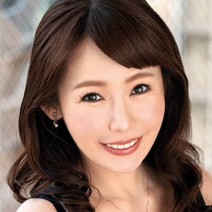 若槻めぐみ(わかつきめぐみ)