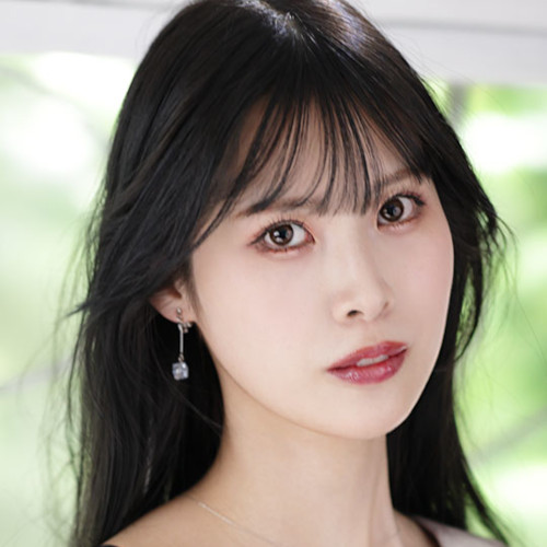 蒼羽ななみ(あおばななみ)