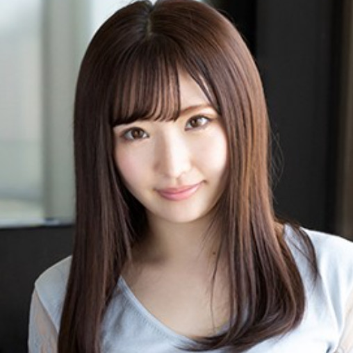 里仲ゆい(さとなかゆい)