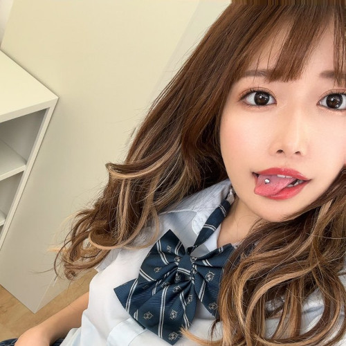 葉月ひな(久保りら)